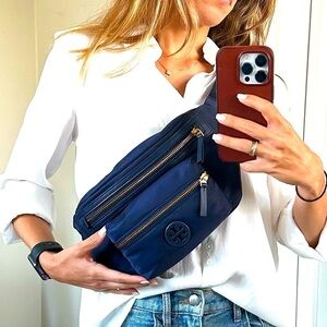 NEW Tory Burch crossbody belt bag gold-tone hardware navy blue nylon zipper